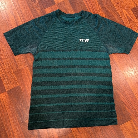 TCA Men’s Short-Sleeve Wicking Shirt (M) - Picture 1 of 7